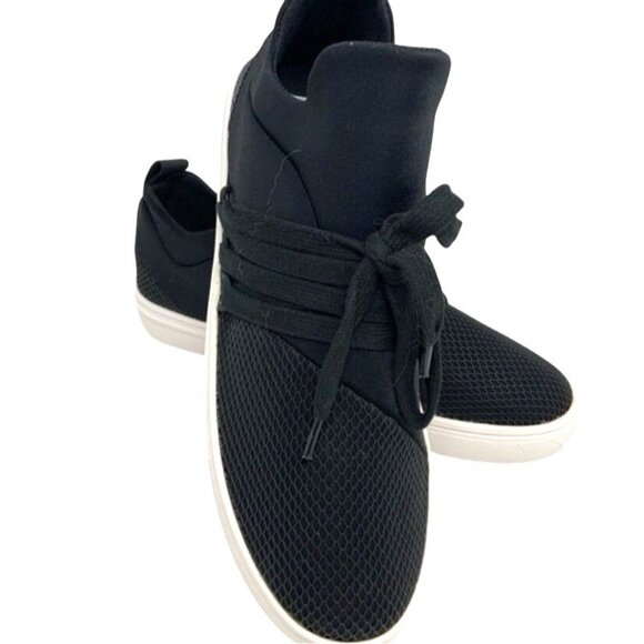 Steve Madden Lancer Pull On Platform Black Sneakers 9.5 Comfy Minimalist Mesh - Picture 1 of 9